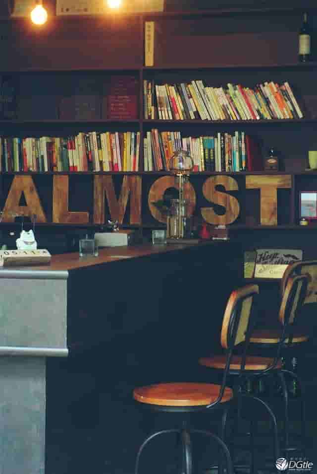 一间文艺的咖啡馆，ALMOST CAFE 开业分享