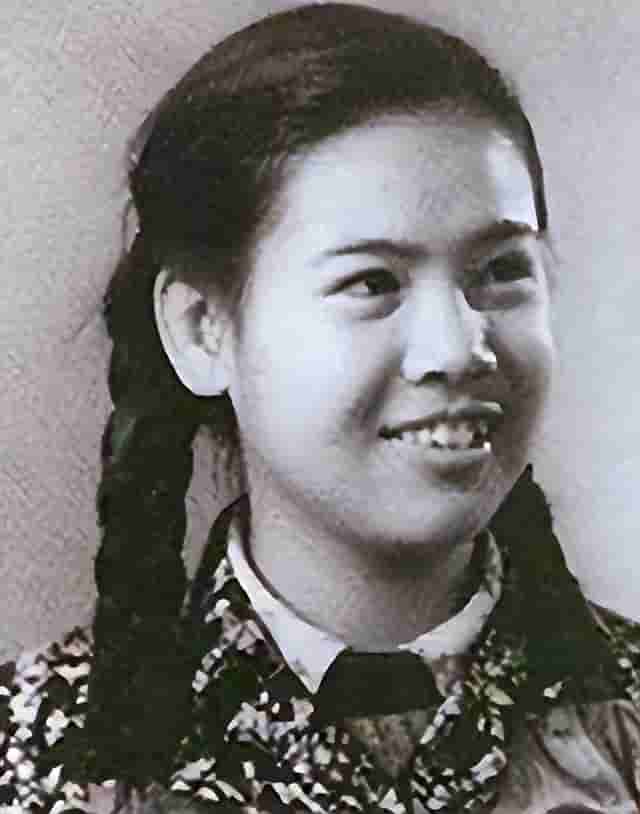 毛岸英牺牲12年后，刘思齐忍痛改嫁，给长子取名“小英”纪念亡夫