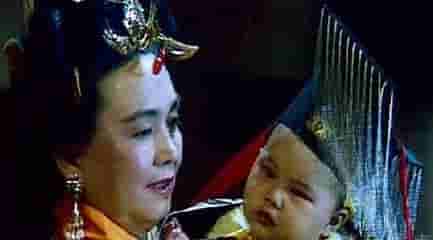 中国仅有的三个“女皇帝”，有两位同一时代年龄相仿还有段故事