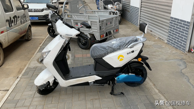 电动车上面的1.2.3档,到底用哪个档位爬坡最用劲,一起看下答案