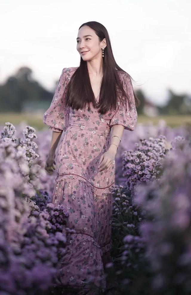 42岁的她,凭什么稳坐泰国“顶流”宝座?