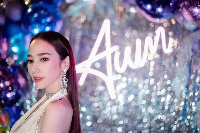 42岁的她,凭什么稳坐泰国“顶流”宝座?