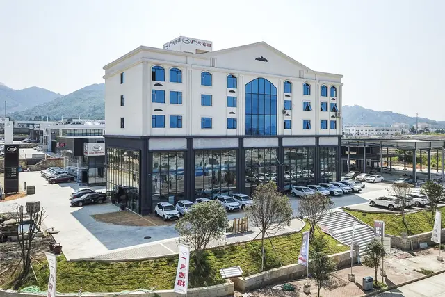 快看,贺州汽车城大变样!