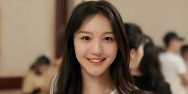 “南艺校花”刘露的毁灭史:天狂必有雨,人狂必有祸