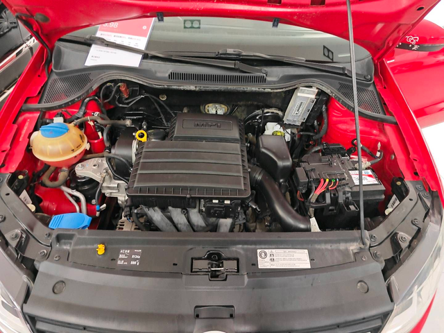 美哉,4万买台七年的大众Polo,国庆节带女友回老家见父母