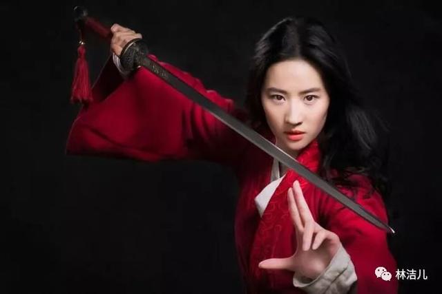 艾玛沃特森、艾丽范宁、刘亦菲……这些迪士尼公主,戏里戏外都是时髦精