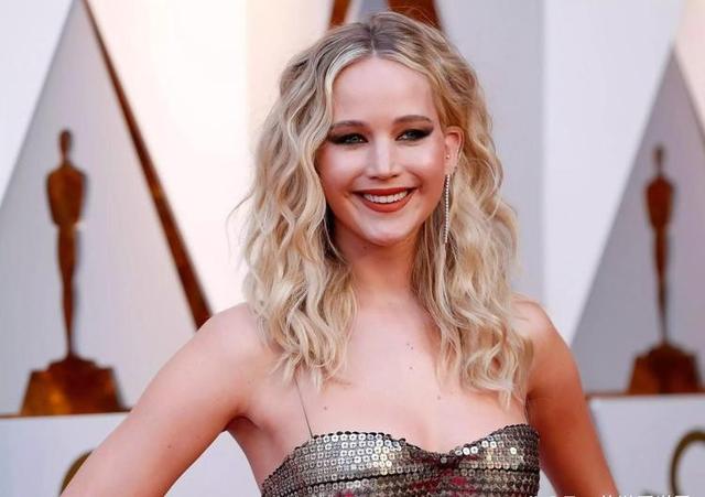 最新排名!2024好莱坞最性感的5位女星出炉了,绯红女巫冲进前3