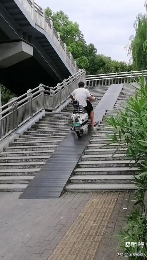 电动车上面的1.2.3档,到底用哪个档位爬坡最用劲,一起看下答案