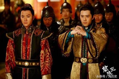 朝皇帝撒尿让侍卫吃屎,这个无赖当了两天皇帝,舍身御敌|淘人物