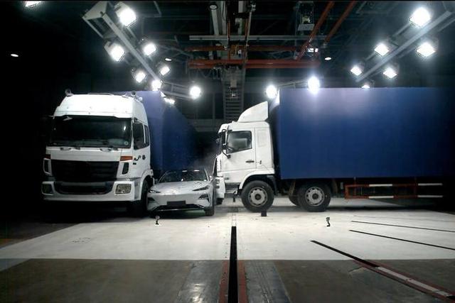 汽车最重要的是什么?李书福向吉利车主俞敏洪透露了个秘密