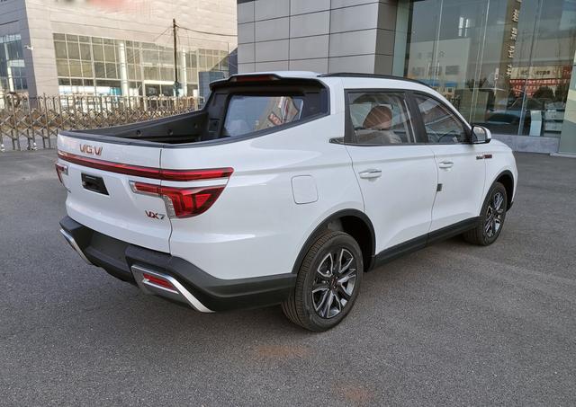 中国重汽VGV首款皮卡,VX7定制版价格曝光,2.0T+8AT,售11.58万