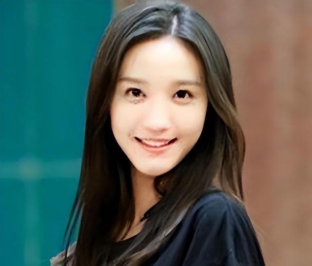 “南艺校花”刘露的毁灭史:天狂必有雨,人狂必有祸