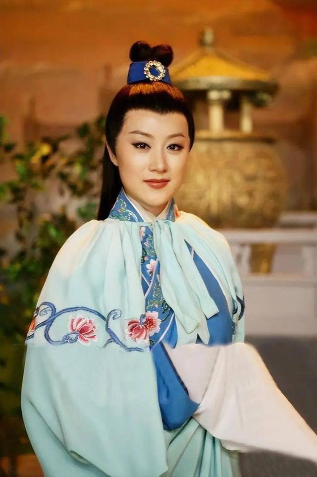 越剧张宇峰:嫁二婚丑男引争议,如今被婆家当成宝,成人生赢家