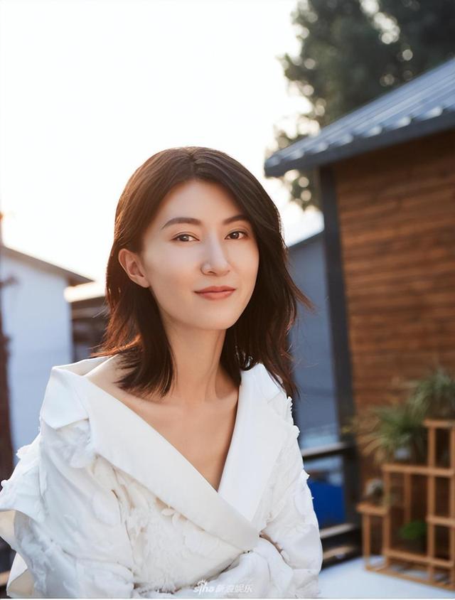 “南艺校花”刘露的毁灭史:天狂必有雨,人狂必有祸