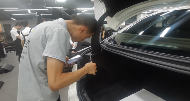 新车70多万,才开3年就贬值近一半!这辆玛莎拉蒂吉博力能买吗?