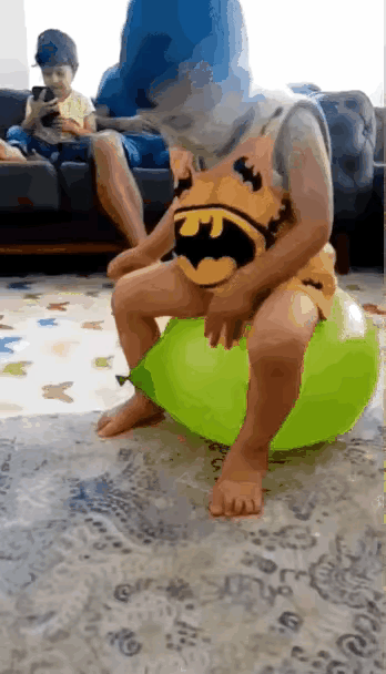 动图gif合集,美女得知公司没帅哥后,这放飞自我骚操作太绝了。