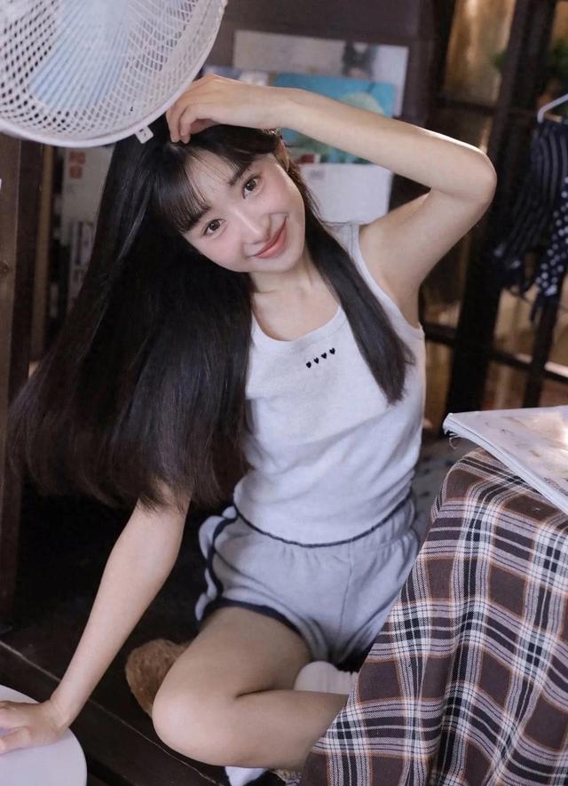 美女写真;橙子的美妙