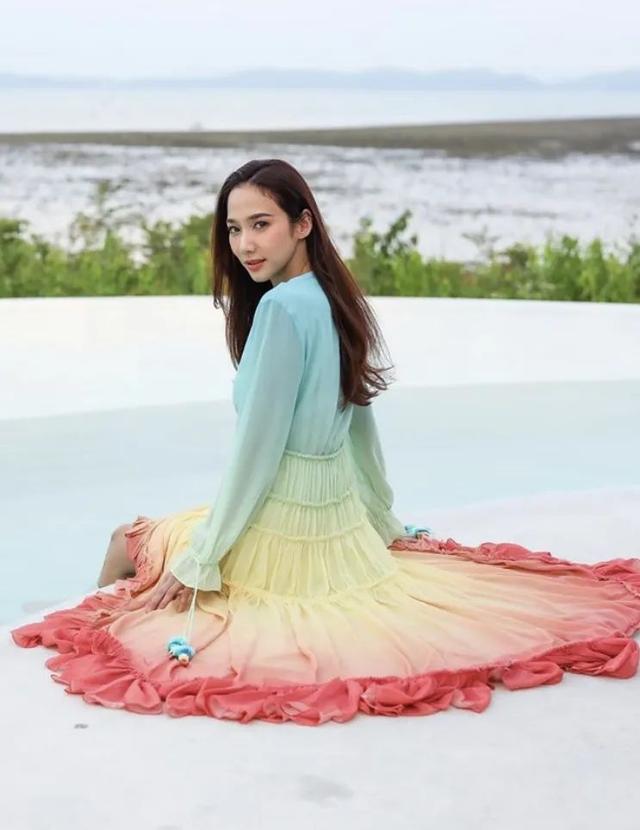 42岁的她,凭什么稳坐泰国“顶流”宝座?