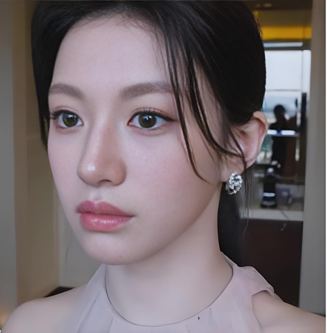 韩国的十大美女,一半性感妩媚,一半冰清玉洁,各个都是人间尤物