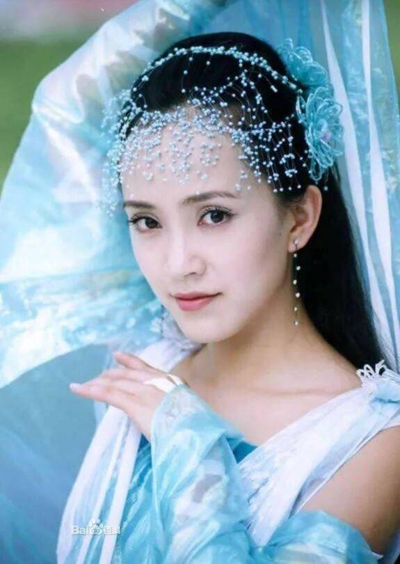八位头戴满天星的古装美女,最美不是刘亦菲唐宁,而是不知名的她