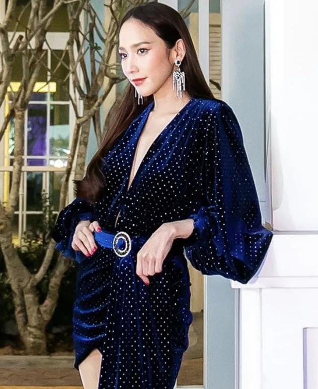 42岁的她,凭什么稳坐泰国“顶流”宝座?