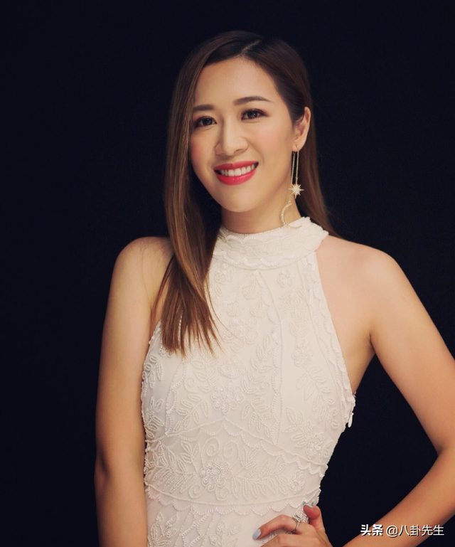 8位颜值曾被嘲讽的港姐:有人退圈生娃,有人嫁给帅气男明星