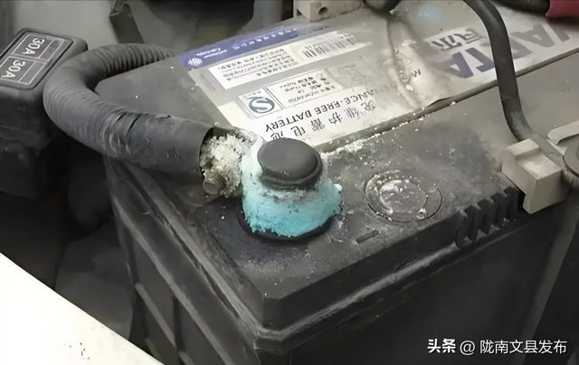 汽车电瓶都是免维护的吗?这样保养电瓶,寿命至少能延长3年