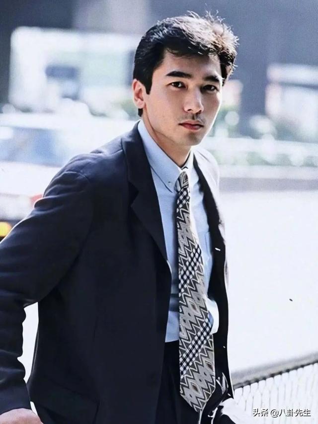 8位颜值曾被嘲讽的港姐:有人退圈生娃,有人嫁给帅气男明星