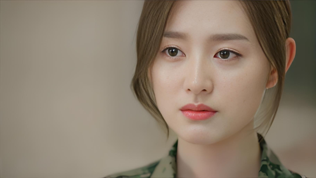 韩国的十大美女,一半性感妩媚,一半冰清玉洁,各个都是人间尤物