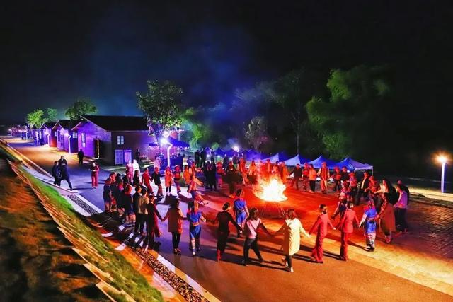 【自驾游攻略】初秋的第一场露营,邂逅花山汽车旅游营地,我们一起去“野”吧!