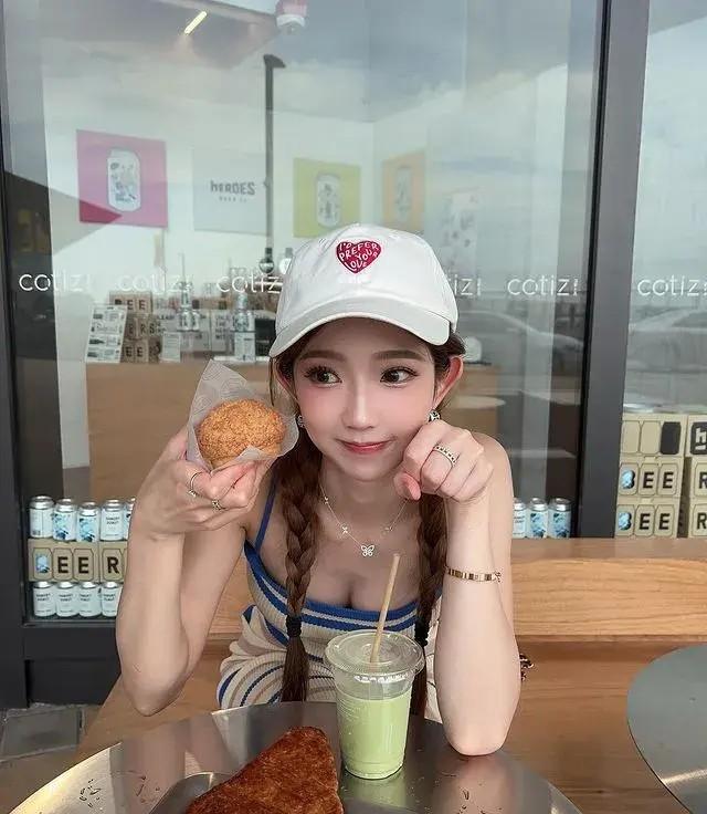 惊爆!澳门小姐选美变魔术?50万粉丝博主竟是她?