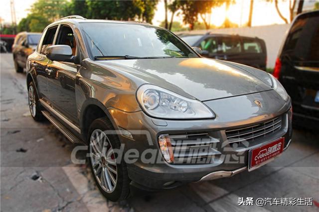 大家都爱的桃木装饰,保时捷卡宴内饰装潢