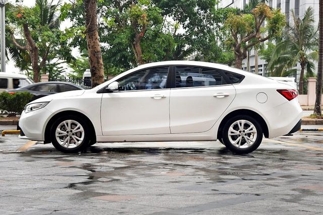 10000块就能买到这些不过时的代步车?盘点近年份的低价二手车。