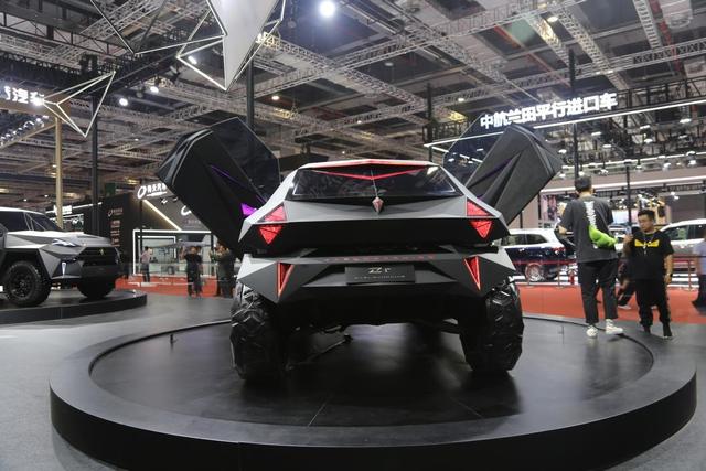 上海车展最贵的车,千万级高定SUV,卡尔曼三款新车亮相