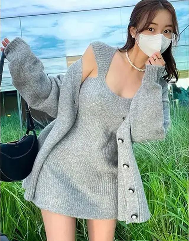 没想到,今夏“露奶裙”又火了,时髦性感好养眼,连杨幂都上头了