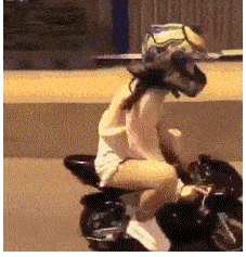 就在今天火车卧铺惊现“裸睡”美女,乘客尴尬提醒:能穿上衣服吗