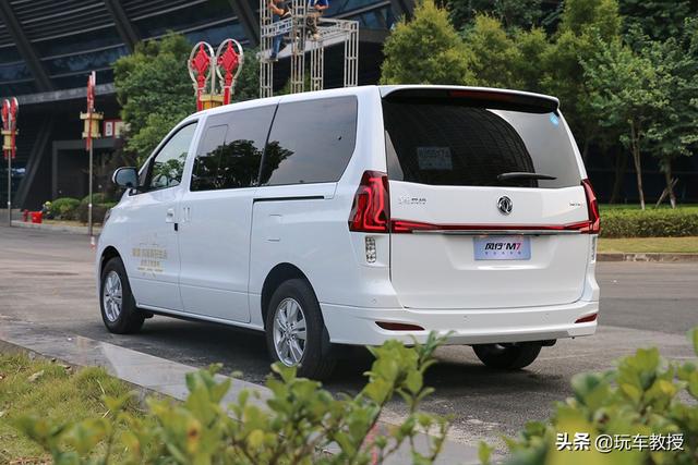 换装1.8T,配备航空级座椅!东风风行M7还挺舒服的