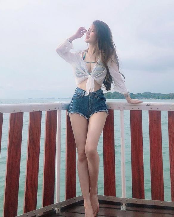 马来西亚「最胸老板娘」!空姐Cherry Quah身材超辣