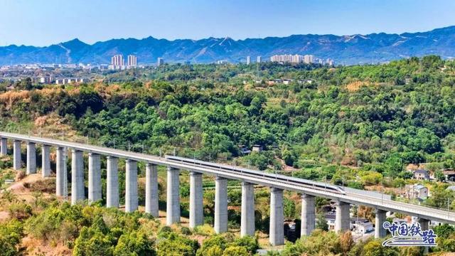 9月29日通车!重庆到泸州26分钟、到宜宾48分钟