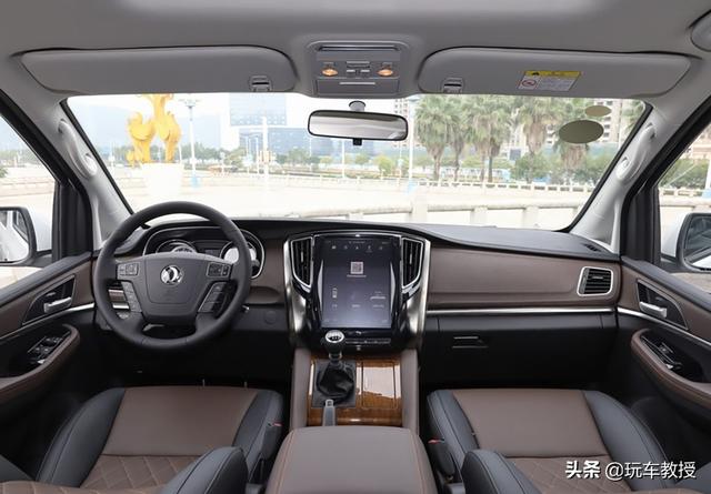 换装1.8T,配备航空级座椅!东风风行M7还挺舒服的