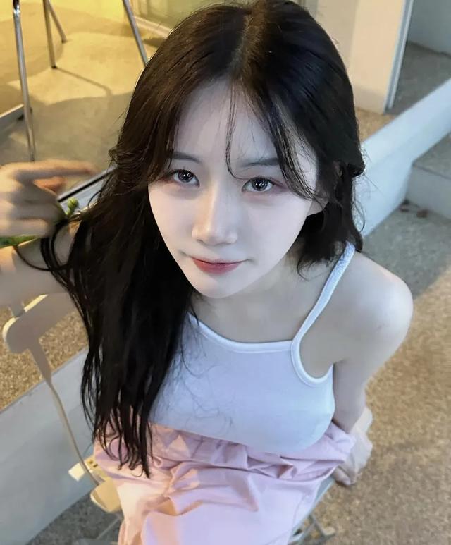 童颜女神Seoulasuna:这身材颜值,是心动啊!实在太绝了!