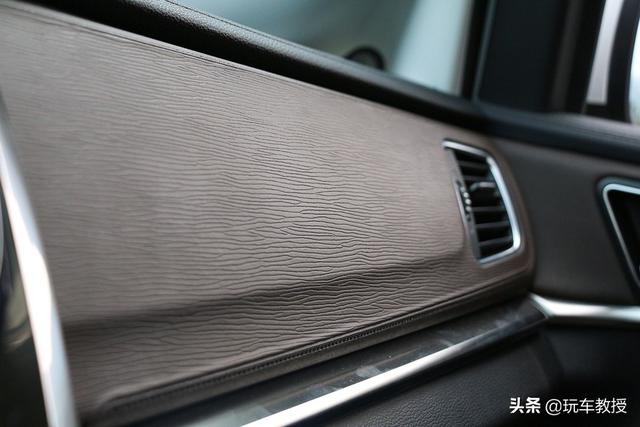 换装1.8T,配备航空级座椅!东风风行M7还挺舒服的