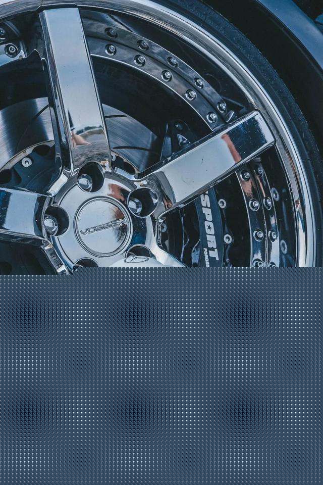 VIP范十足的奔驰E级W212,改装让车子变得更加年轻、更有气质