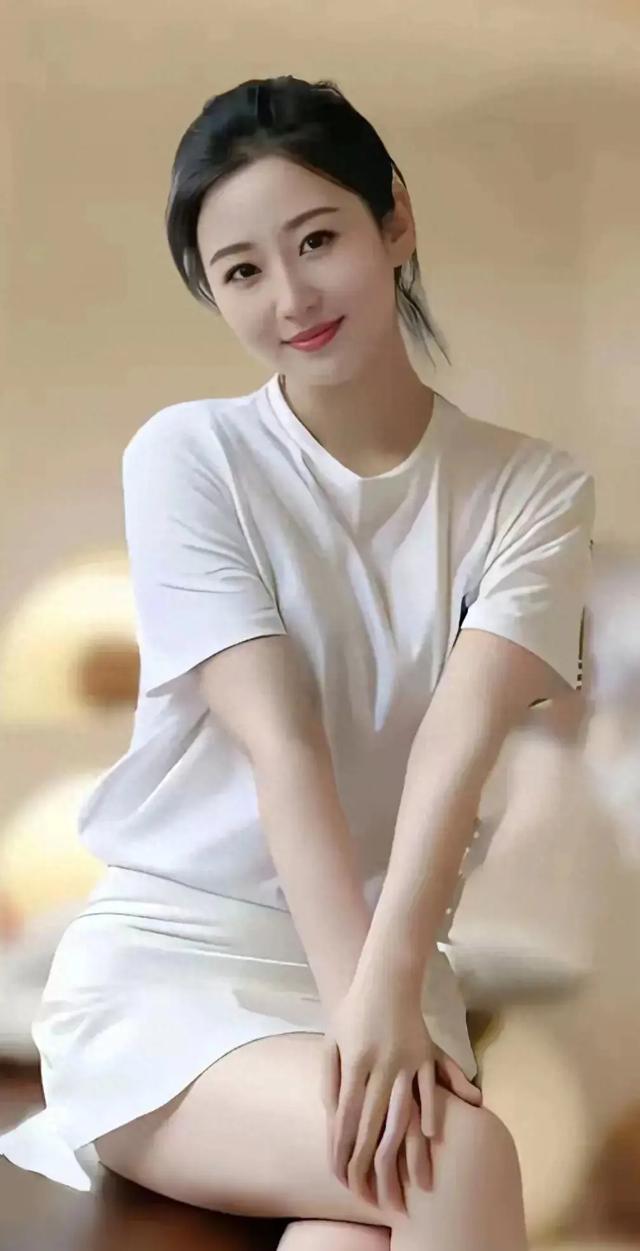 太漂亮了!一看就是个贤惠的女人,散发成熟美的女人,点赞收藏!