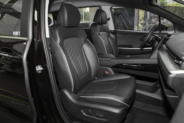 售16.98万起,空间够大,省心省油,解析北京现代库斯途