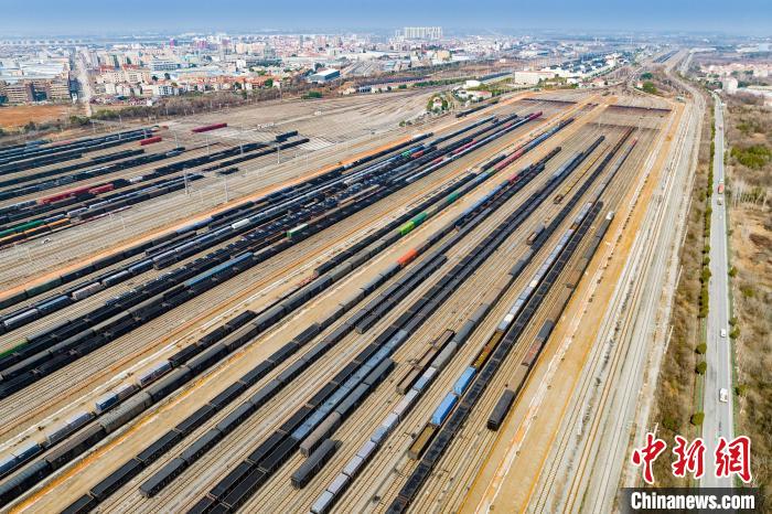 武铁开辟春耕物资快运通道