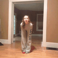 就在今天火车卧铺惊现“裸睡”美女,乘客尴尬提醒:能穿上衣服吗