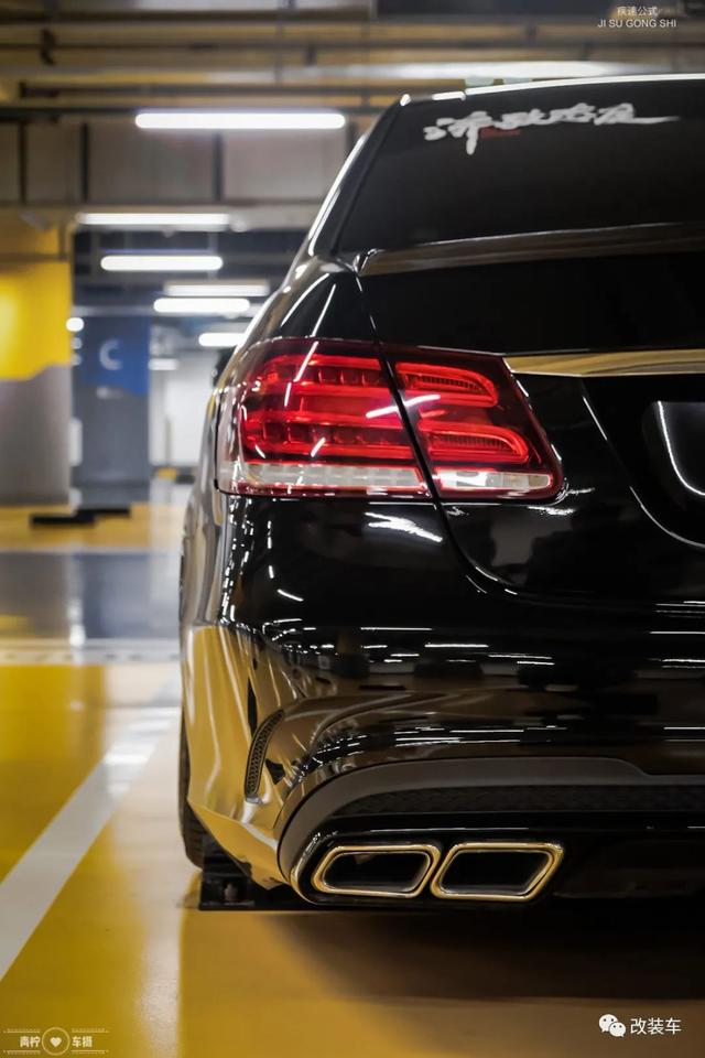 VIP范十足的奔驰E级W212,改装让车子变得更加年轻、更有气质