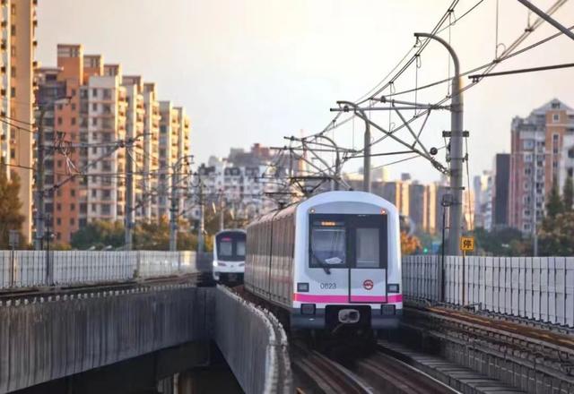 返工潮即将到来,多地农村爆堵!汽车过度发展对我国有何危害?