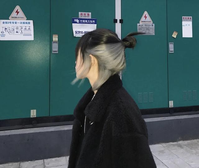 回头率超高的‘挂耳染’火了，你还不心动吗？